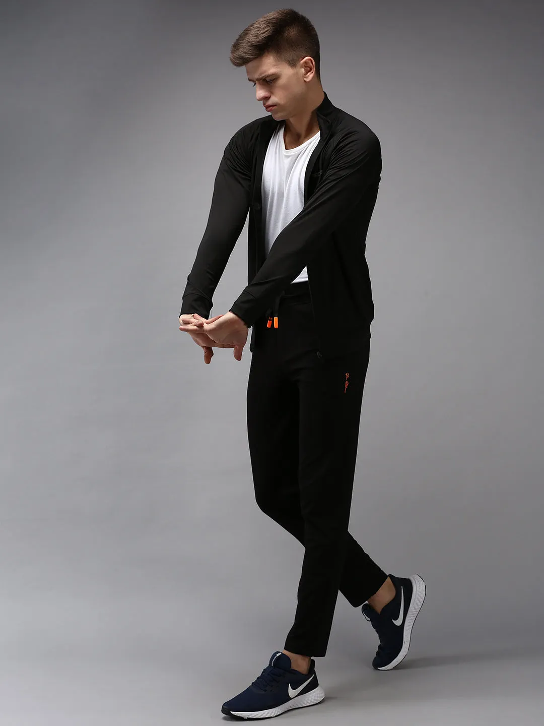 Men Black Solid Track Pant