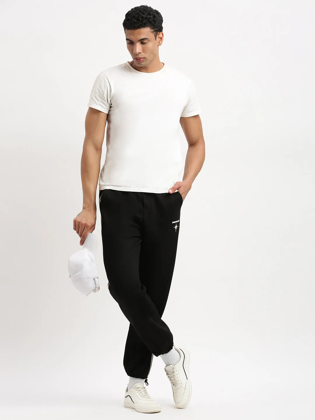 Men Slim Fit Solid Black Track Pant