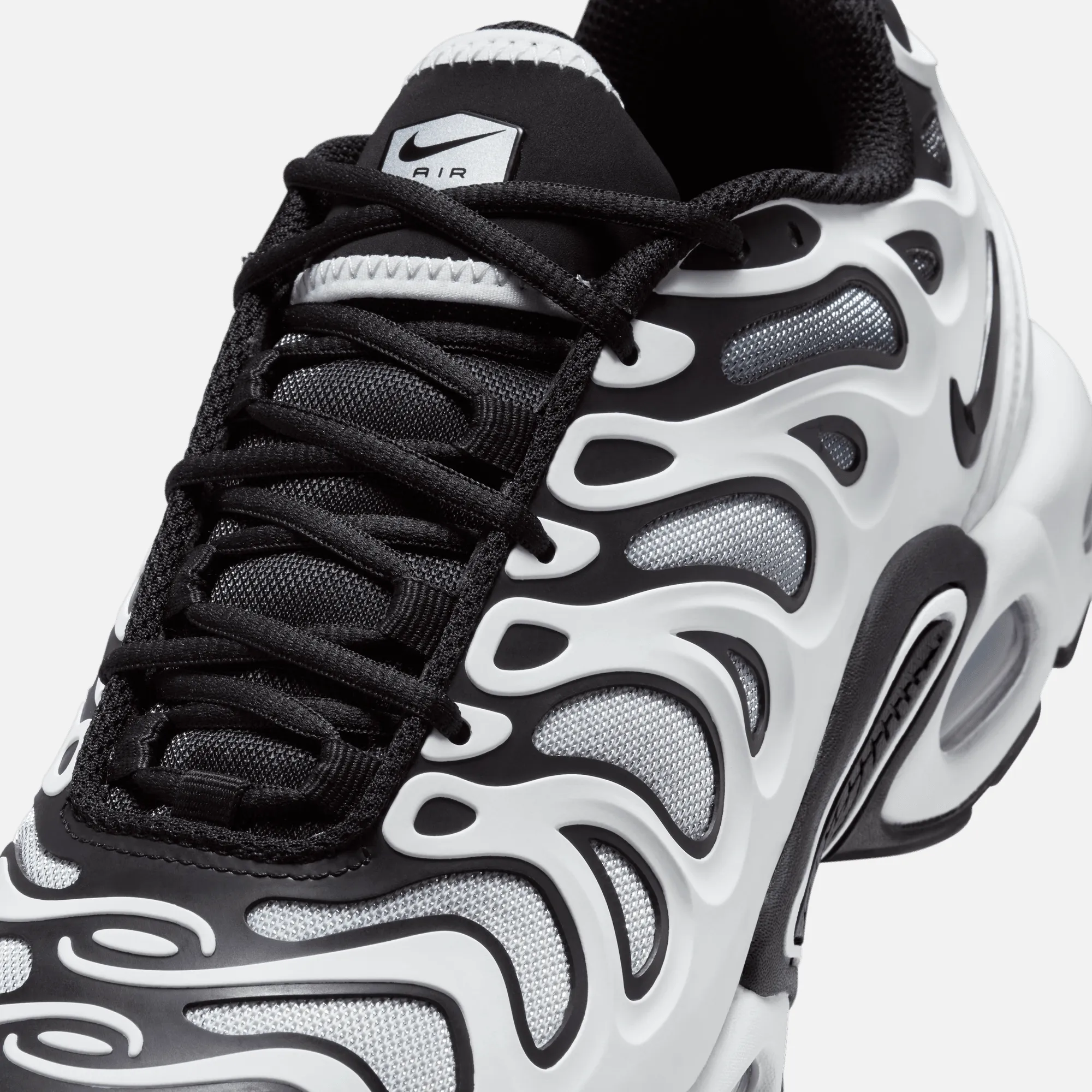 Nike Women's Air Max Plus Drift 'Panda'